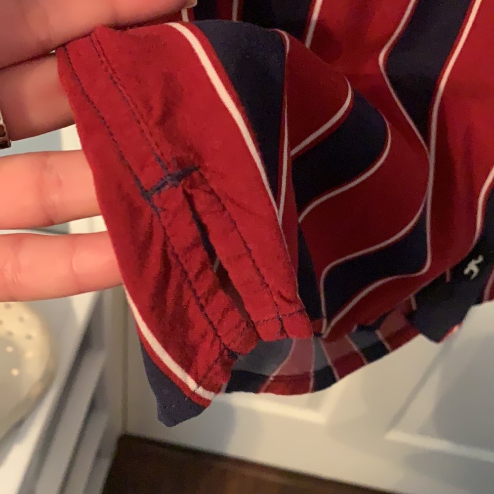 hollister button up - Picture 4 of 4